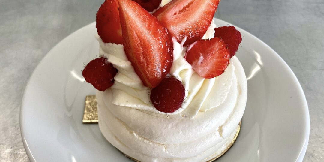 Pavlova aux fruits rouges